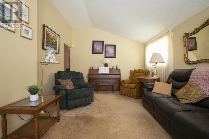 19 Passmore Rd, Sault Ste. Marie, Ontario  P6B 3T9 - Photo 19 - SM260734