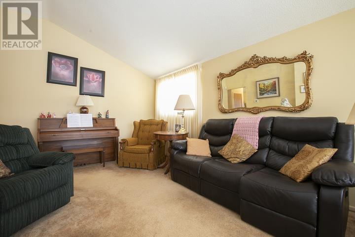 19 Passmore Rd, Sault Ste. Marie, Ontario  P6B 3T9 - Photo 20 - SM260734