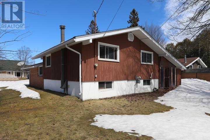19 Passmore Rd, Sault Ste. Marie, Ontario  P6B 3T9 - Photo 6 - SM260734