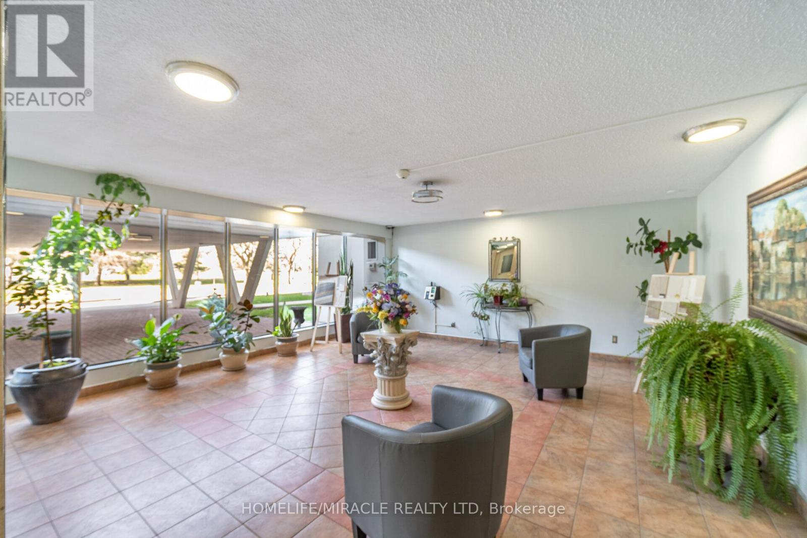 701 - 301 Prudential Drive, Toronto, Ontario  M1P 4V3 - Photo 30 - E13042376