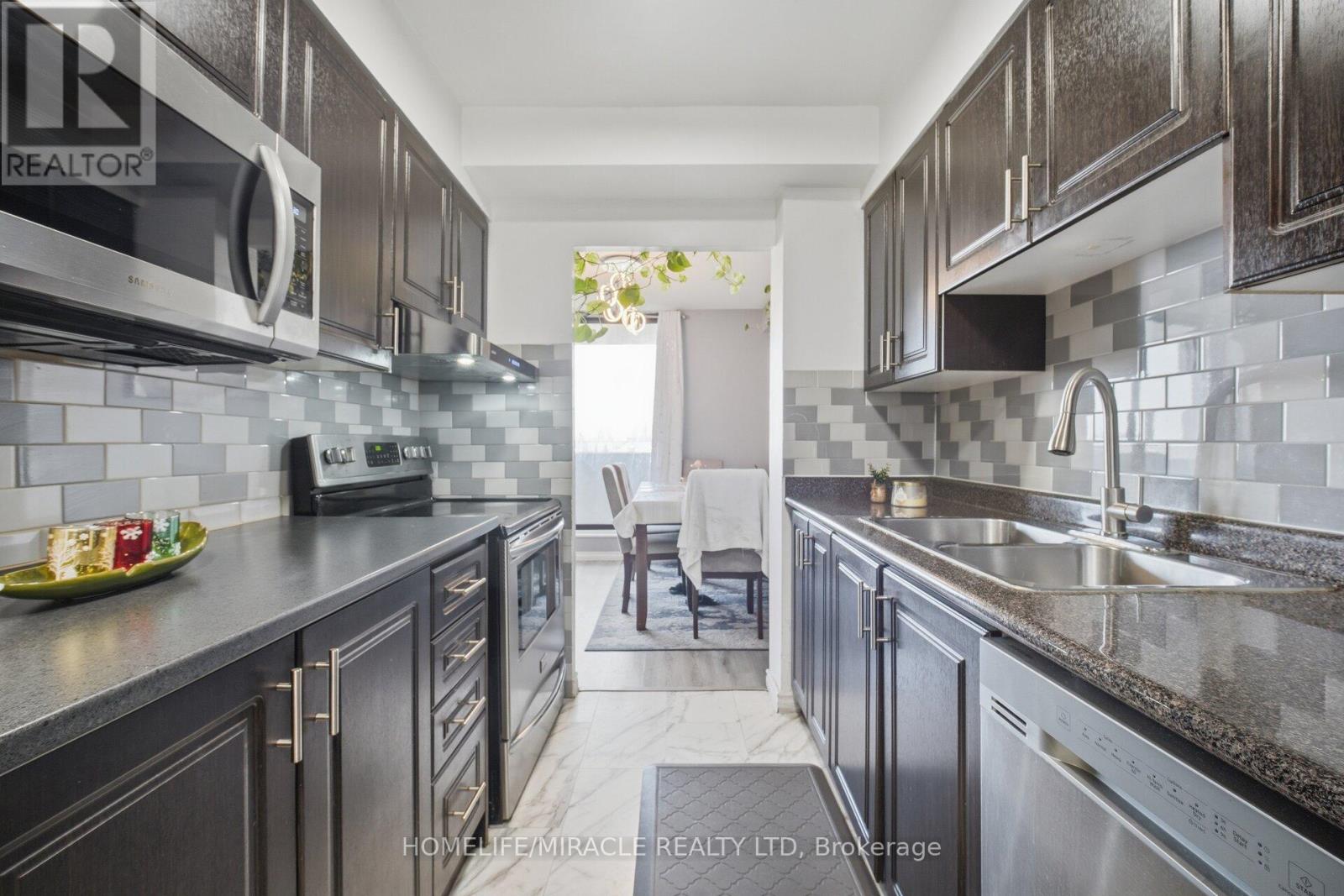 701 - 301 Prudential Drive, Toronto, Ontario  M1P 4V3 - Photo 7 - E13042376