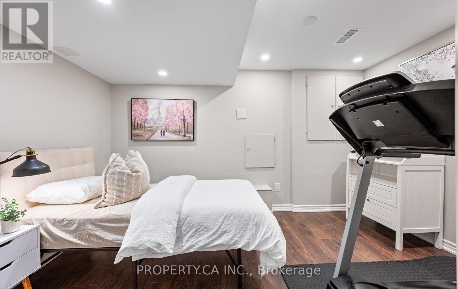 173 Thomas Avenue, Brantford, Ontario  N3S 0E2 - Photo 35 - X12967210