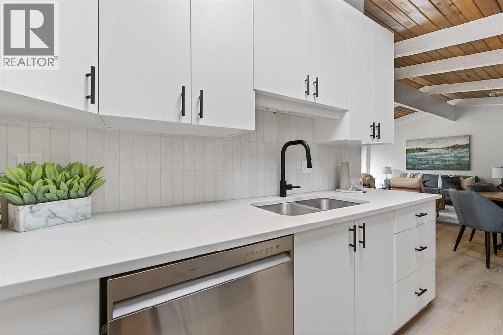 404, 4500 39 Street NW, Calgary, Alberta  T3A 0M5 - Photo 22 - A2282720