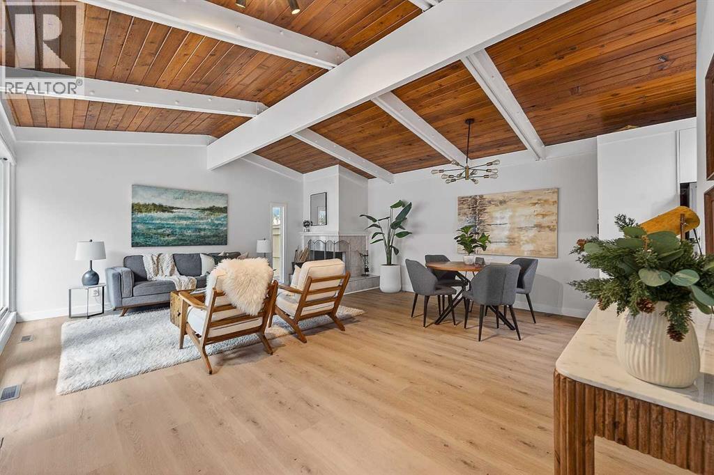 404, 4500 39 Street NW, Calgary, Alberta