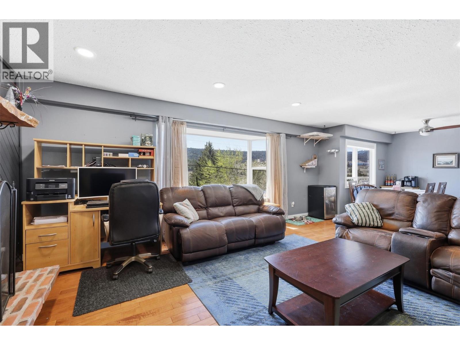 1572 Mt Dufferin Drive, Kamloops, British Columbia  V2E 1A2 - Photo 8 - 10384827