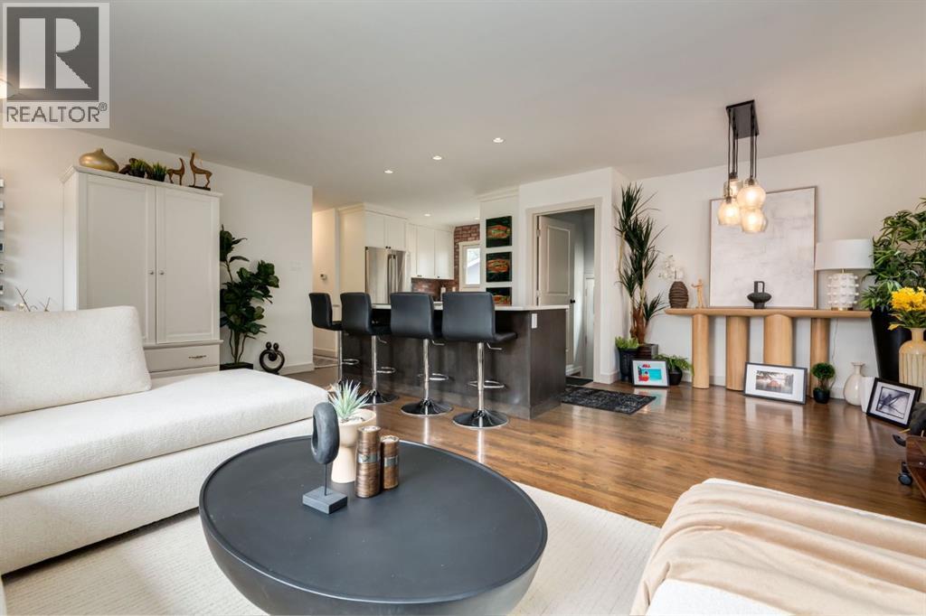 5004 43 Street Sw, Calgary, Alberta  T3E 3R3 - Photo 9 - A2305203