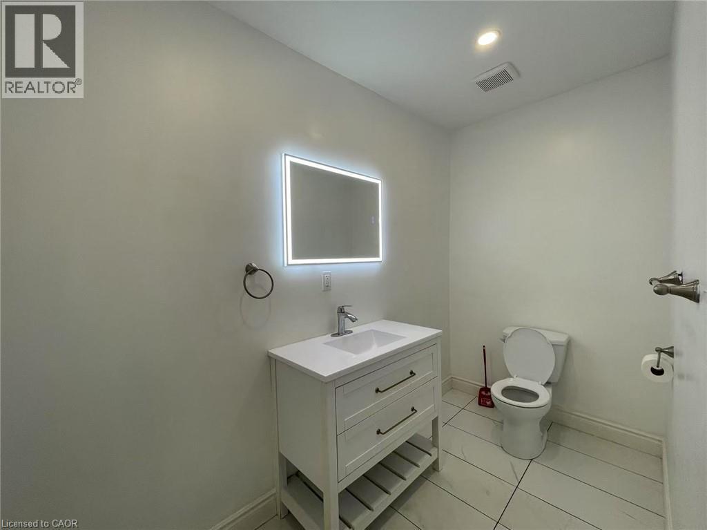 12 Carleton Street N, Thorold, Ontario  L2V 2A3 - Photo 14 - 40824215