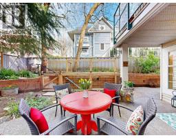103 735 W 15 AVENUE, Vancouver, British Columbia