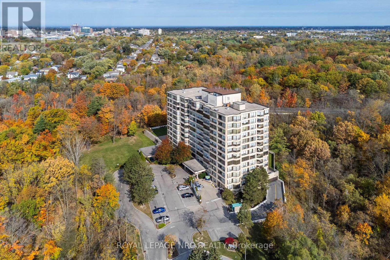 804 - 3 Towering Heights Boulevard, St. Catharines, Ontario  L2T 4A4 - Photo 33 - X12966908
