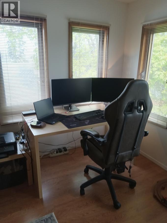 4208 33 Street, Vernon, British Columbia  V1T 5V1 - Photo 11 - 10384532