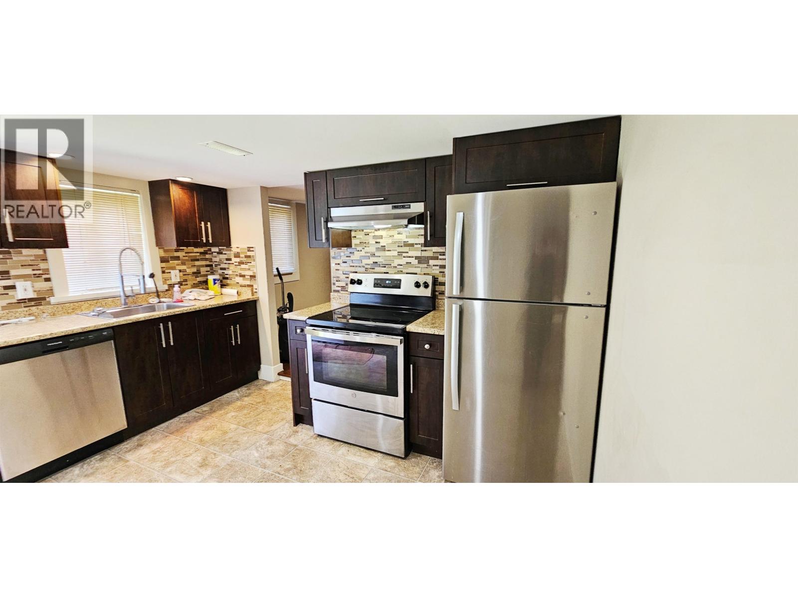 1745 Graveley Street, Vancouver, British Columbia  V5L 3A9 - Photo 12 - R3115825