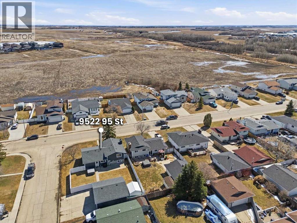 9522 95 Street, Morinville, Alberta  T8R 1H9 - Photo 4 - A2304617