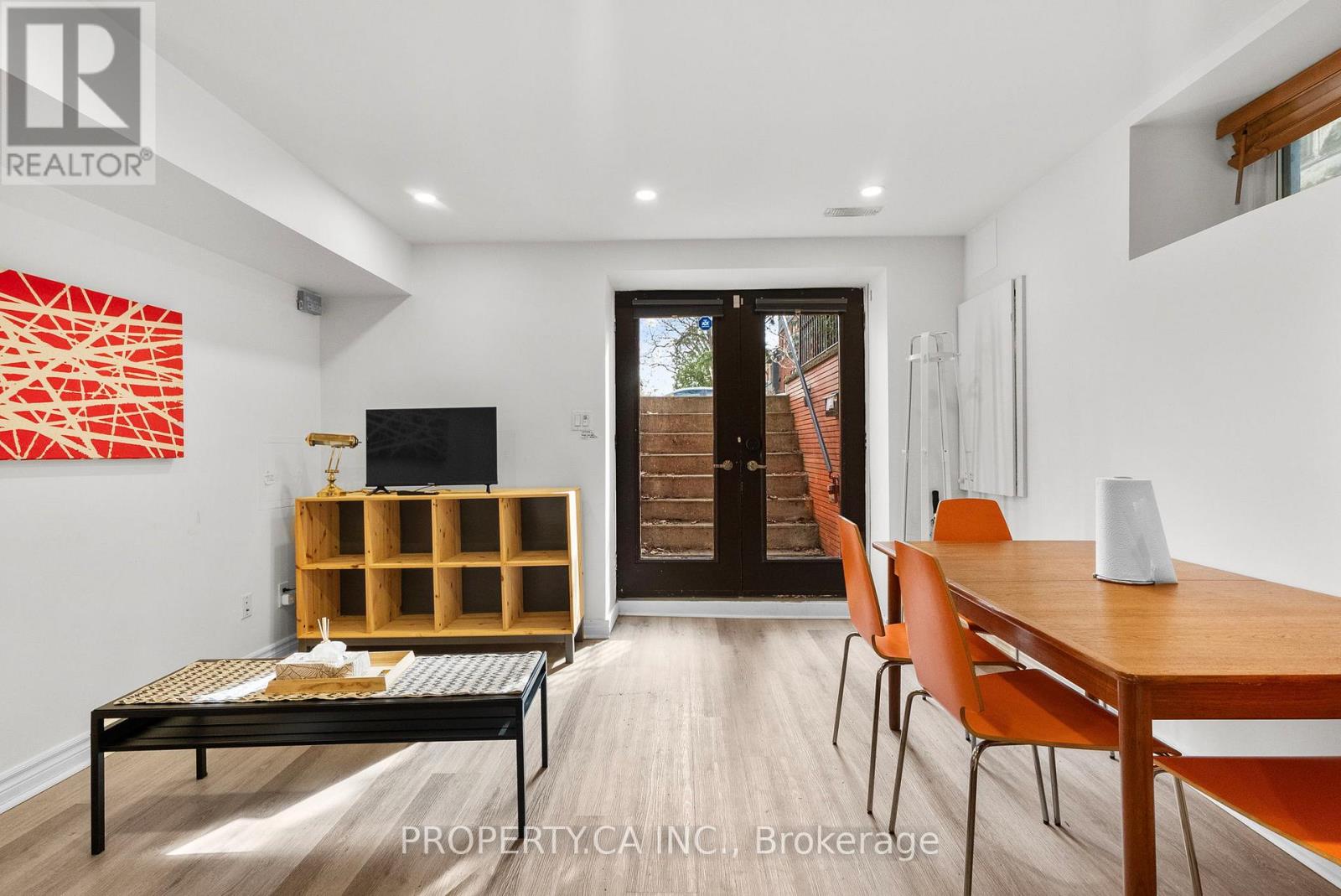 14 Bellwoods Avenue, Toronto, Ontario  M6J 2P4 - Photo 14 - C12943500