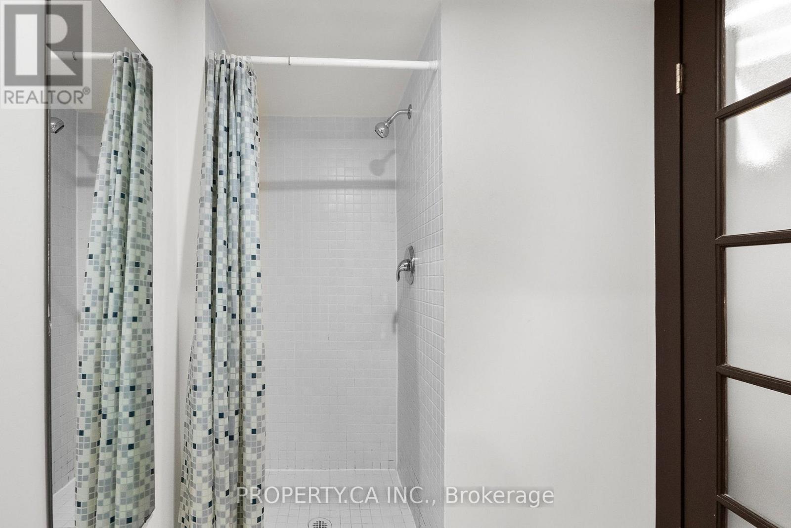 14 Bellwoods Avenue, Toronto, Ontario  M6J 2P4 - Photo 16 - C12943500