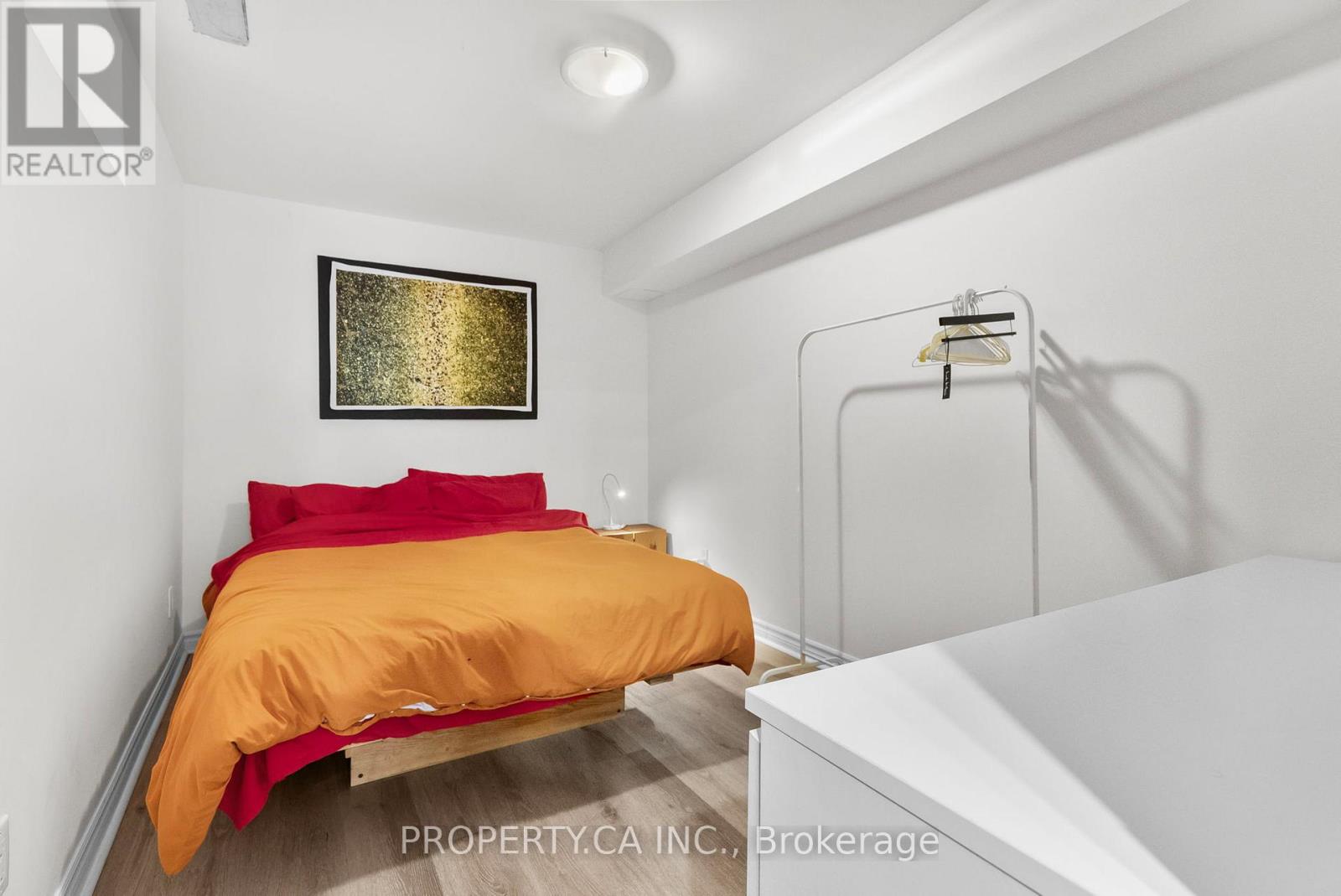 14 Bellwoods Avenue, Toronto, Ontario  M6J 2P4 - Photo 18 - C12943500