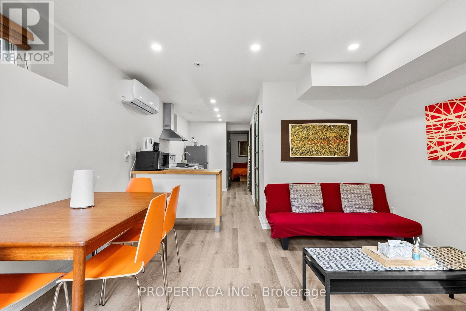 14 Bellwoods Avenue, Toronto, Ontario  M6J 2P4 - Photo 11 - C12943500