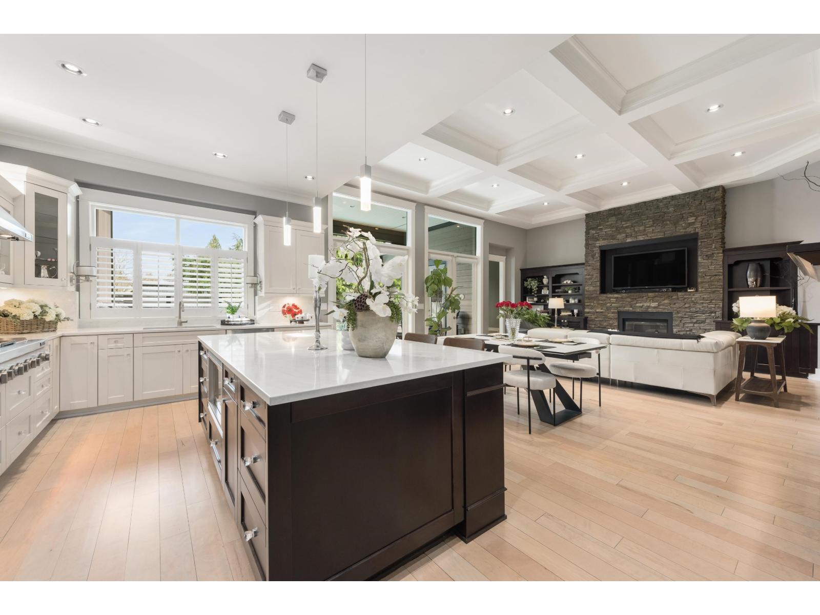 2045 Ocean Forest Drive, Surrey, British Columbia  V4A 6P1 - Photo 7 - R3104079