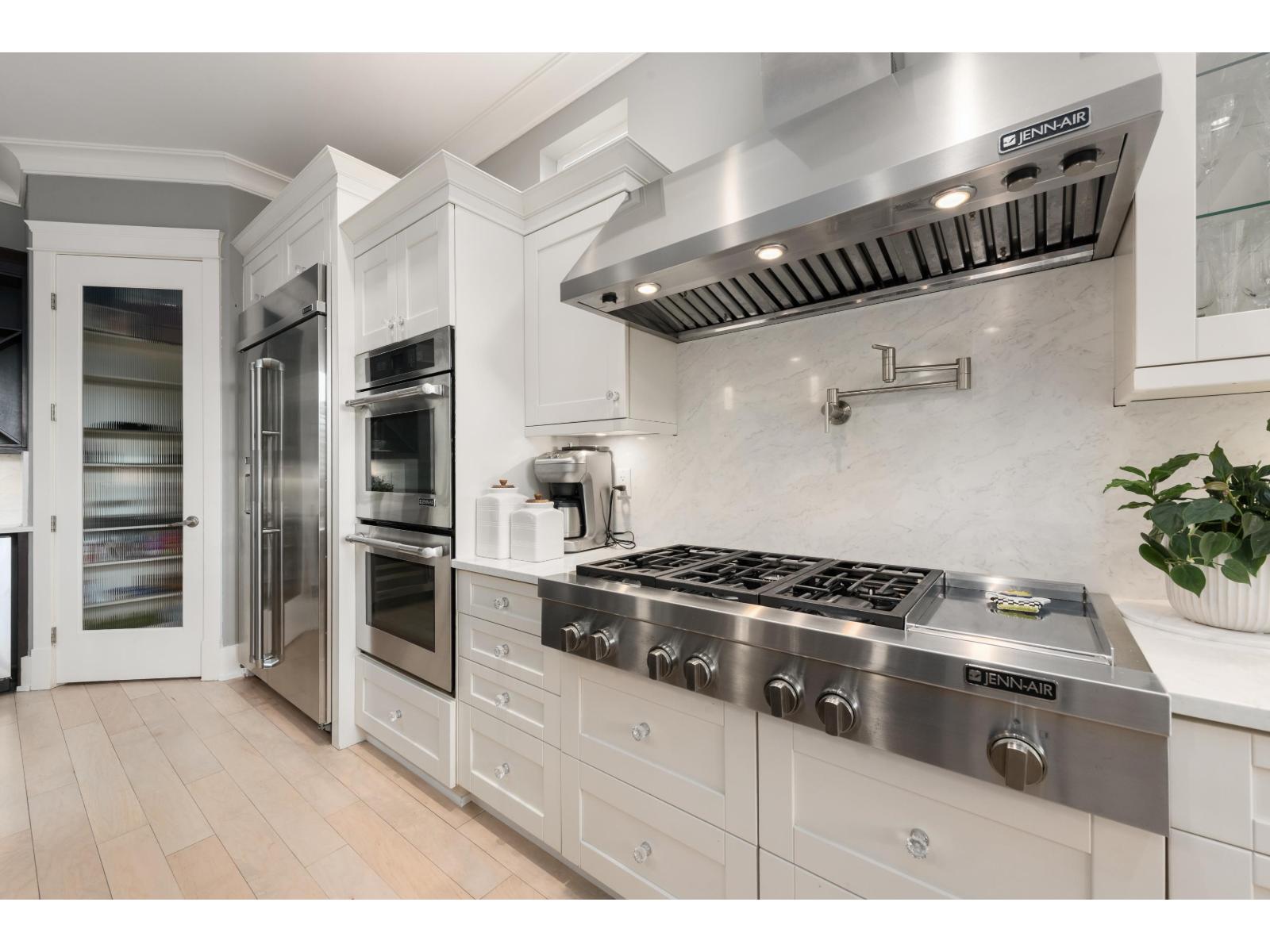 2045 Ocean Forest Drive, Surrey, British Columbia  V4A 6P1 - Photo 10 - R3104079