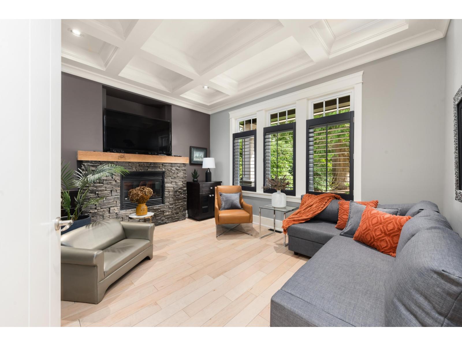 2045 Ocean Forest Drive, Surrey, British Columbia  V4A 6P1 - Photo 19 - R3104079