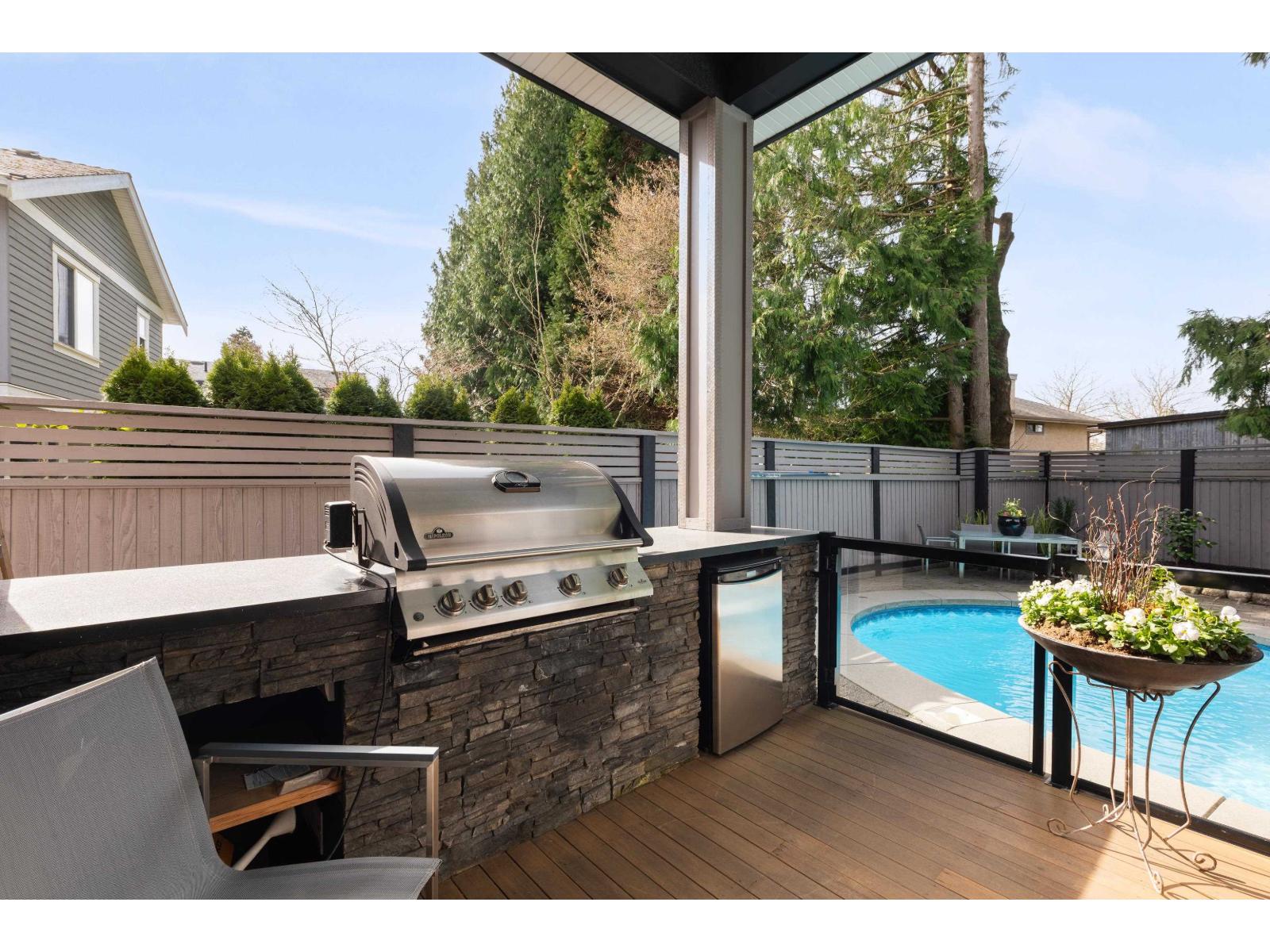 2045 Ocean Forest Drive, Surrey, British Columbia  V4A 6P1 - Photo 32 - R3104079