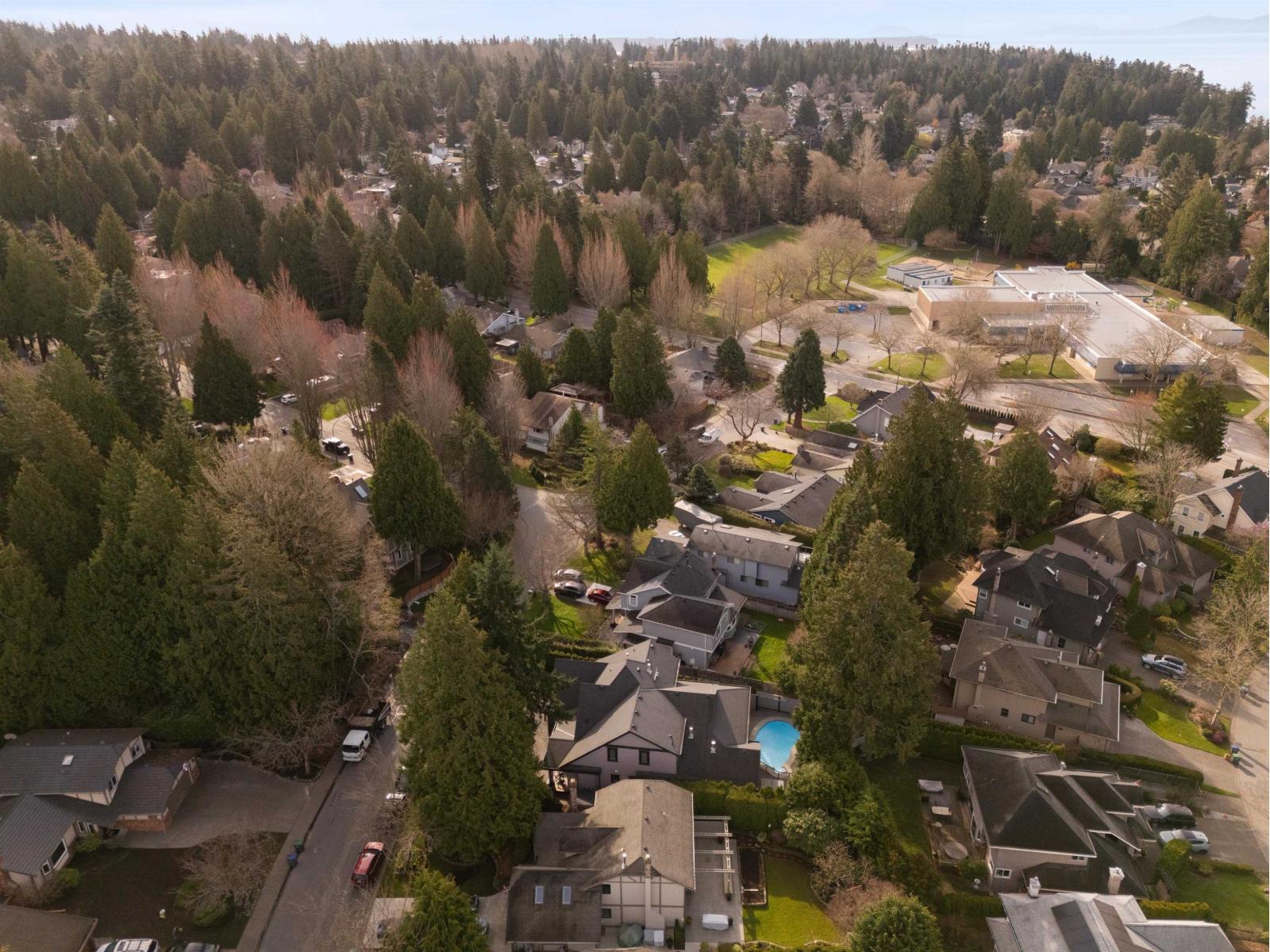 2045 Ocean Forest Drive, Surrey, British Columbia  V4A 6P1 - Photo 38 - R3104079