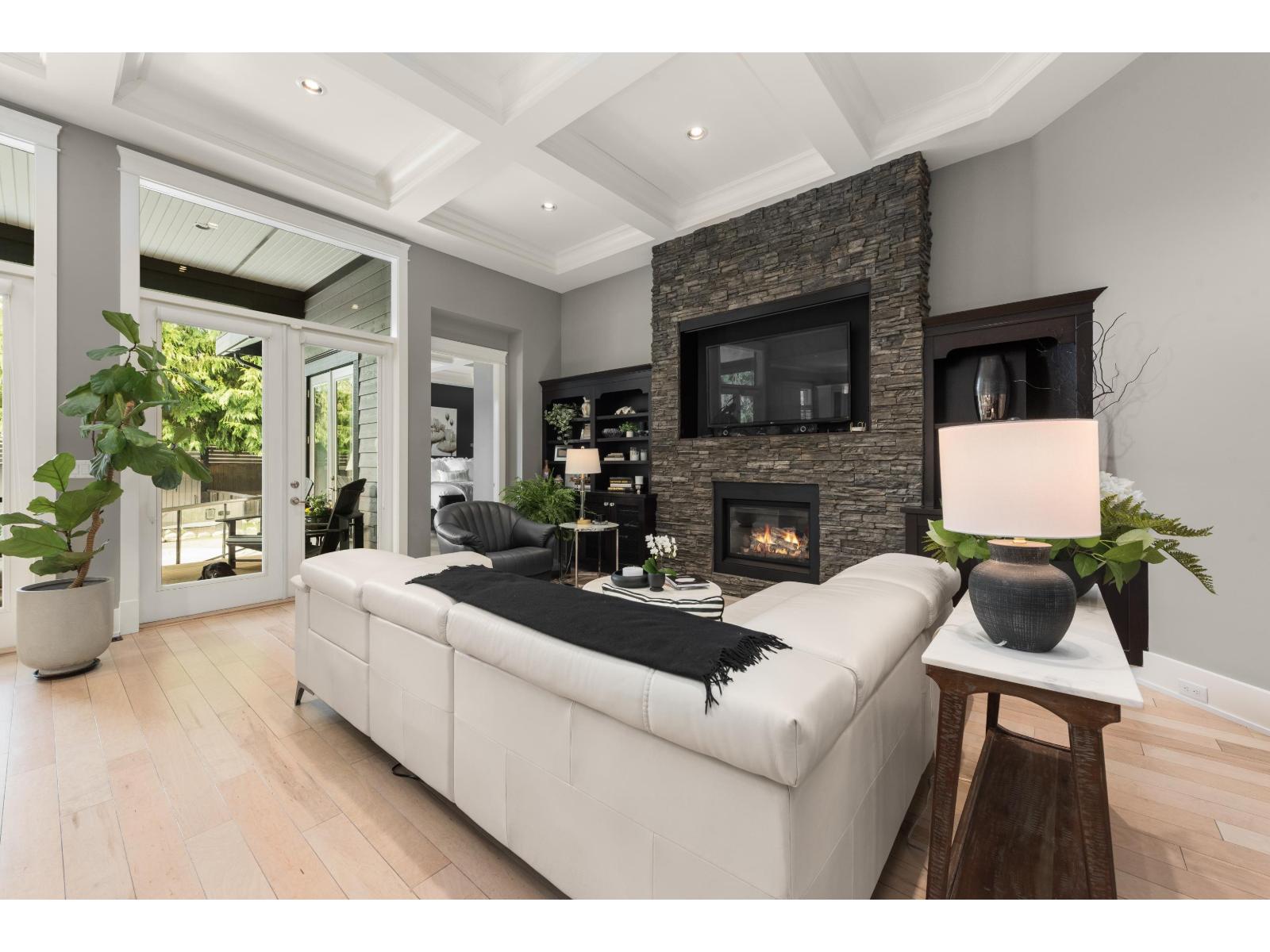 2045 Ocean Forest Drive, Surrey, British Columbia  V4A 6P1 - Photo 17 - R3104079