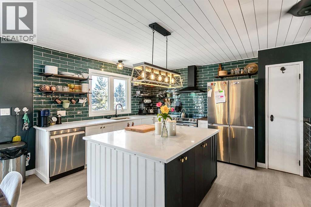 218 8 Avenue NE, Sundre, Alberta  T0M 1X0 - Photo 6 - A2295466