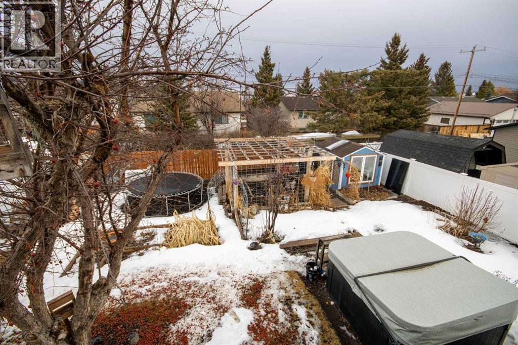 218 8 Avenue NE, Sundre, Alberta  T0M 1X0 - Photo 47 - A2295466