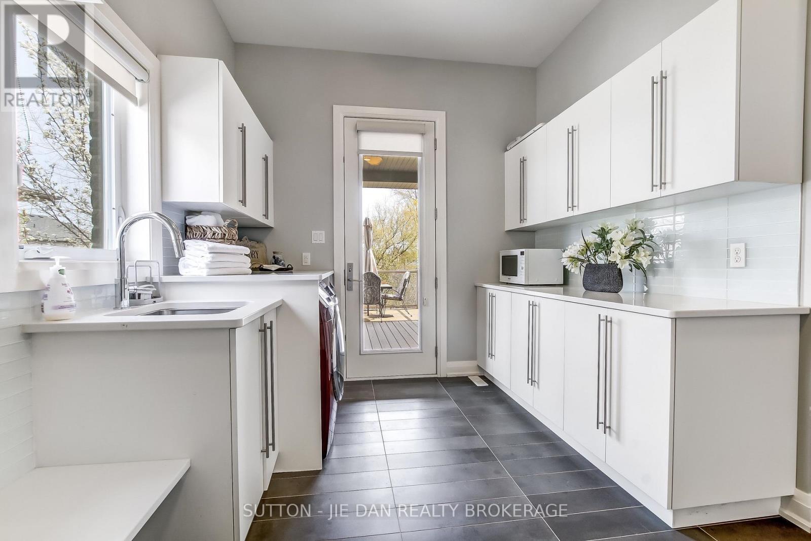 115 Pebblecreek Walk, London North, Ontario  N6G 0K4 - Photo 17 - X13045878