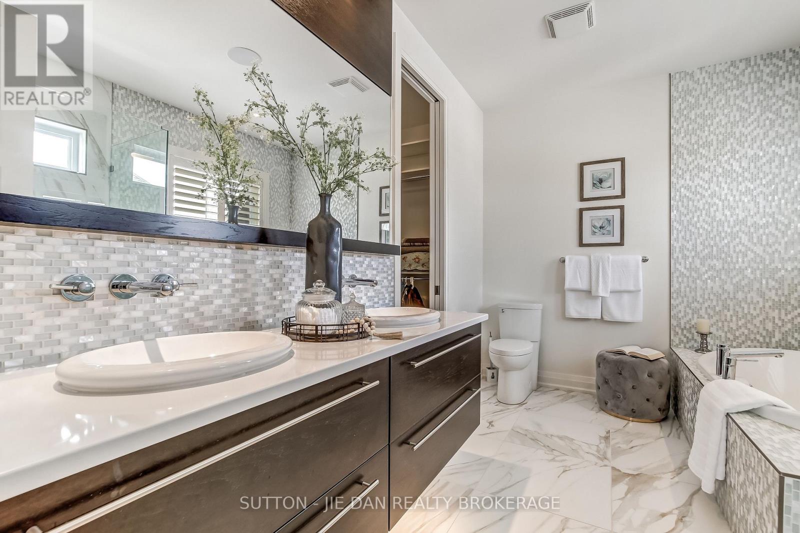 115 Pebblecreek Walk, London North, Ontario  N6G 0K4 - Photo 23 - X13045878