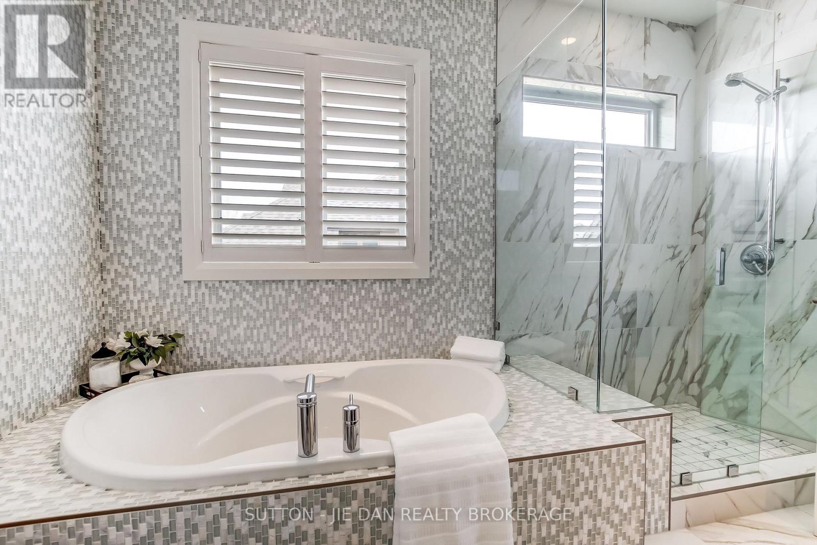 115 Pebblecreek Walk, London North, Ontario  N6G 0K4 - Photo 25 - X13045878