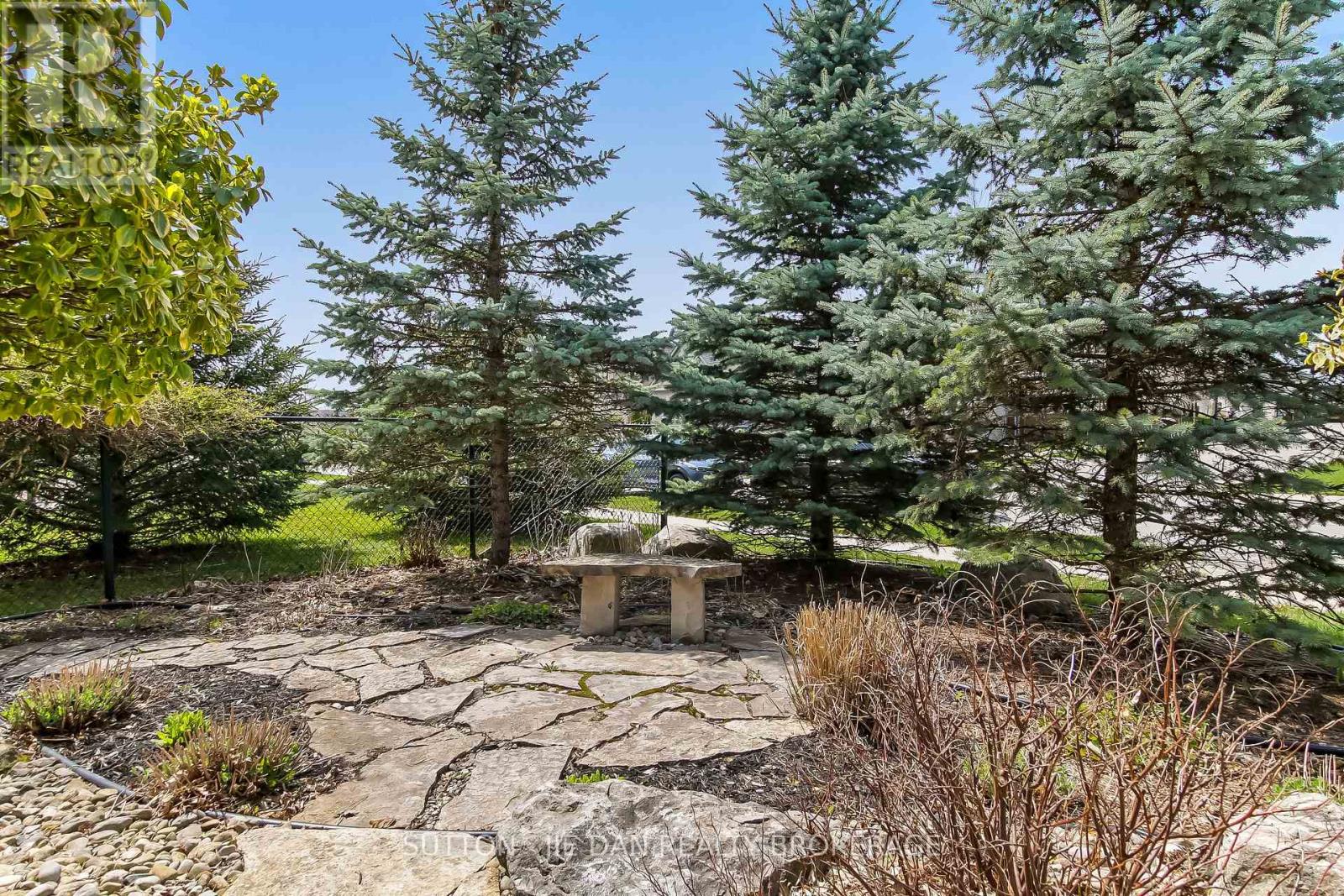 115 Pebblecreek Walk, London North, Ontario  N6G 0K4 - Photo 38 - X13045878