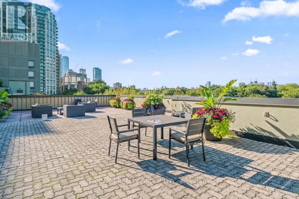 301 - 360 Bloor Street E, Toronto, Ontario  M4W 3M3 - Photo 41 - C12974344