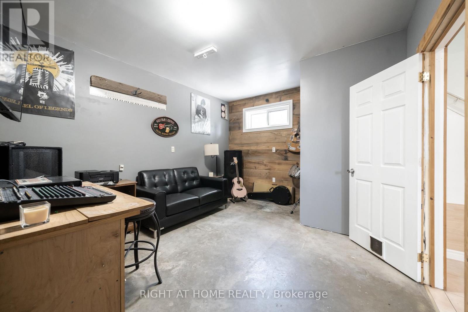 3392 Coronation Avenue, Severn, Ontario  L0K 1G0 - Photo 18 - S12478311