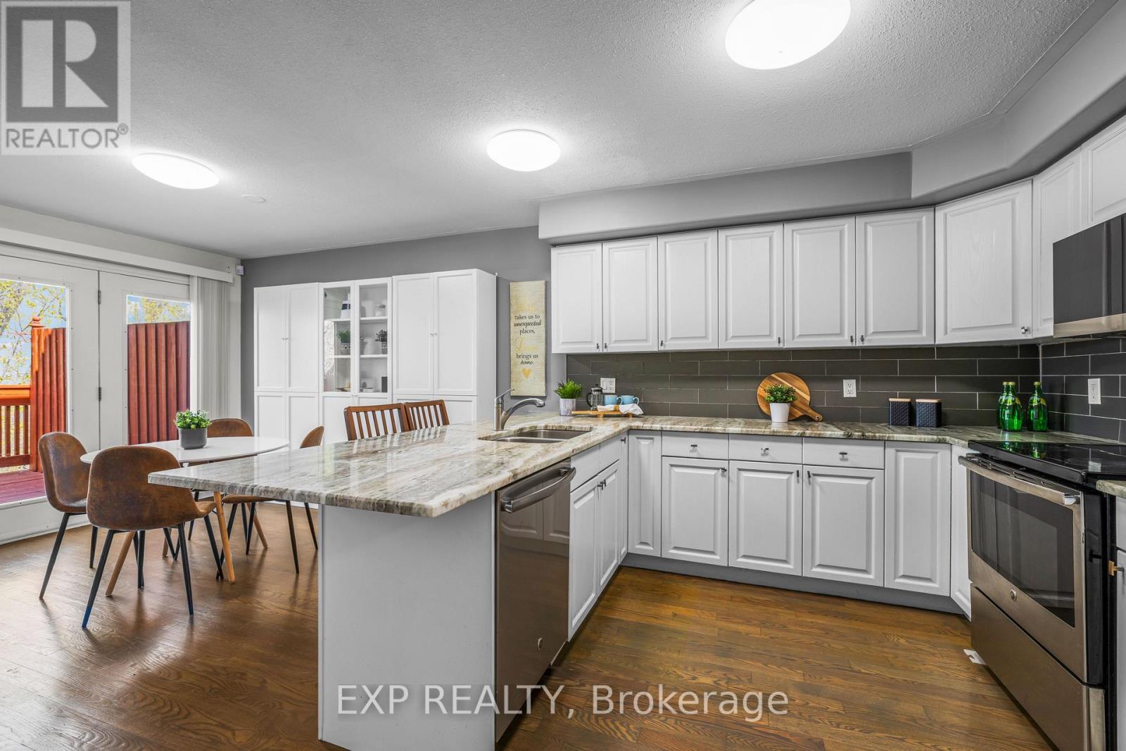 8a Hainer Street, St. Catharines, Ontario  L2S 1M4 - Photo 7 - X13043862