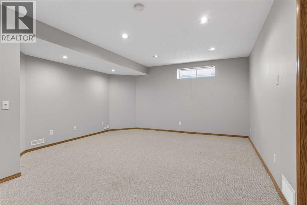 416 Douglas Glen Close SE, Calgary, Alberta  T2Z 3A4 - Photo 29 - A2302986