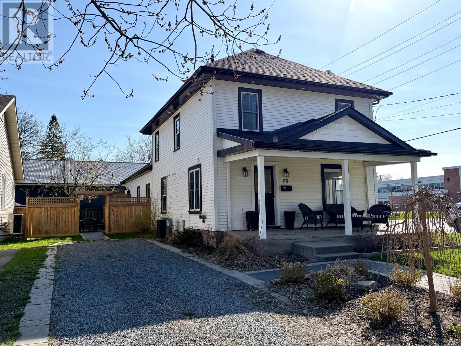 29 JOHNSON STREET, Prince Edward County, Ontario