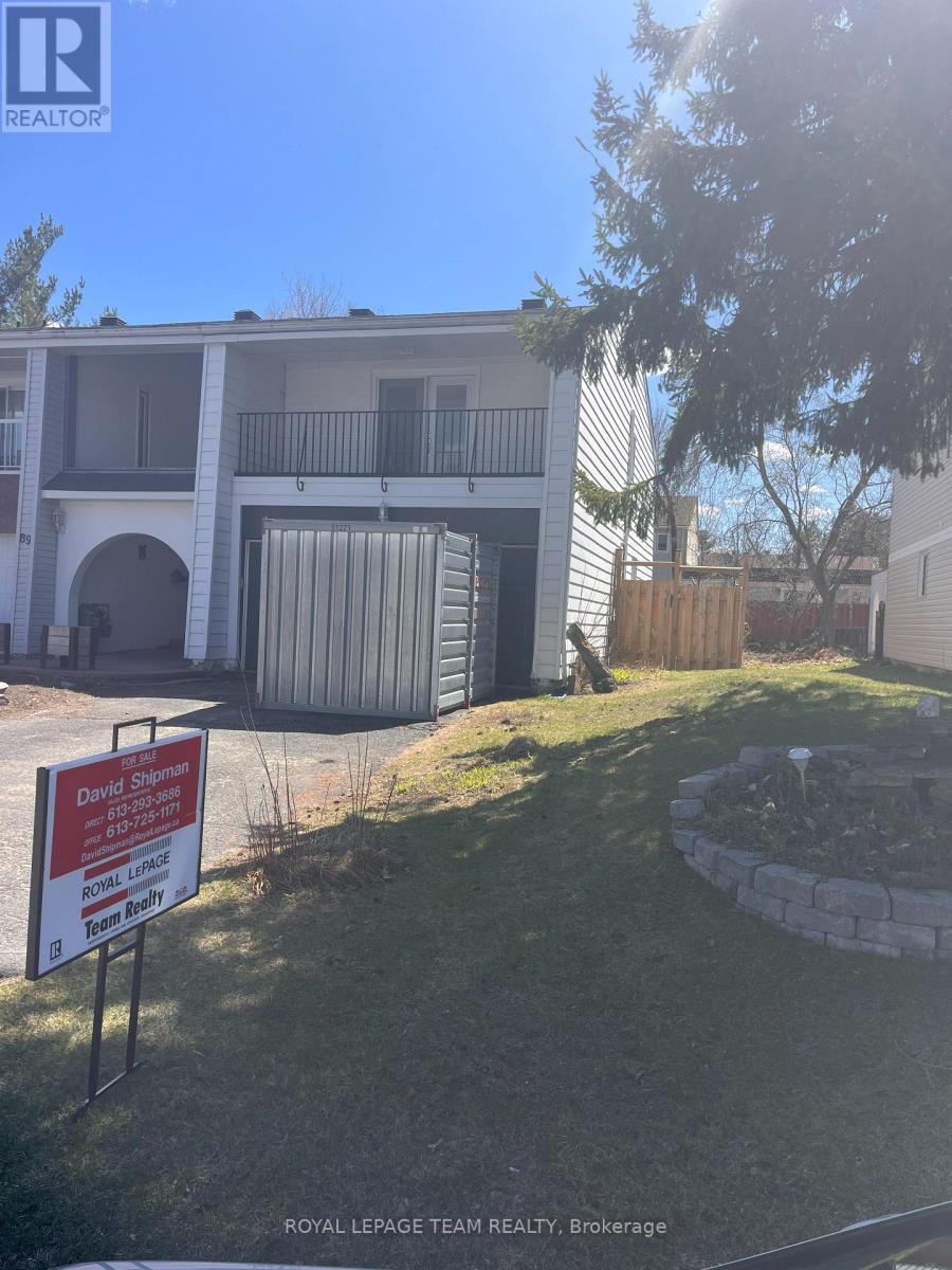 87 GRADY CRESCENT, Ottawa, Ontario