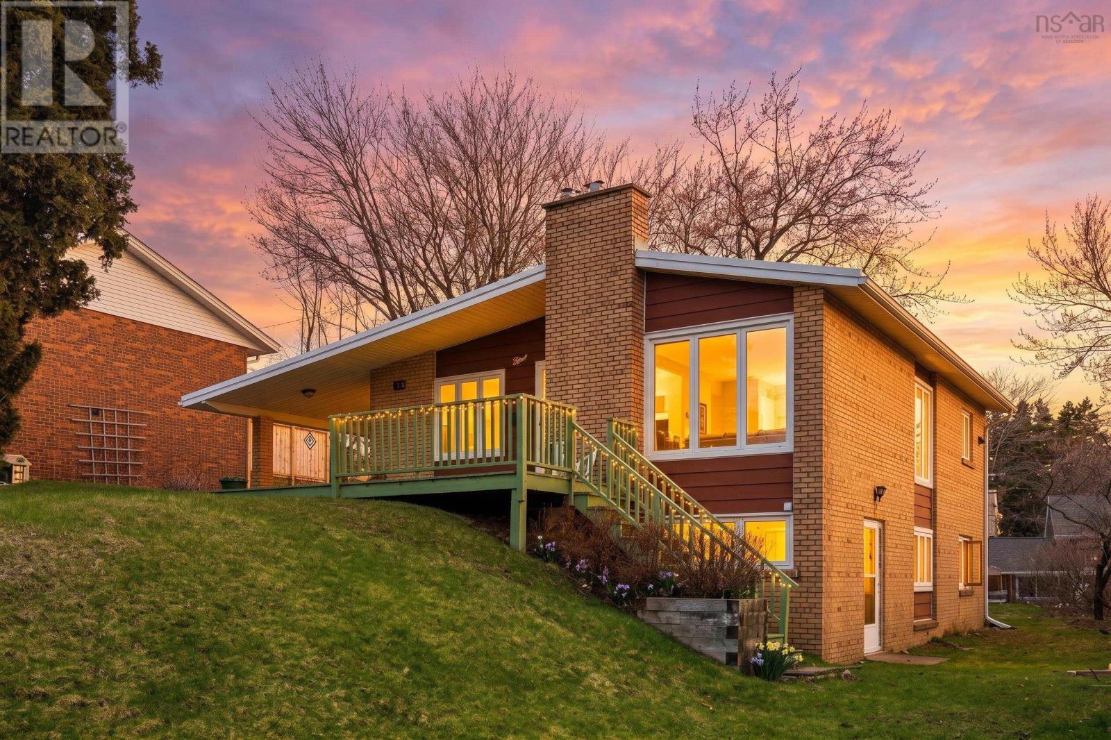 9 Parmbelle Lane, Halifax, Nova Scotia