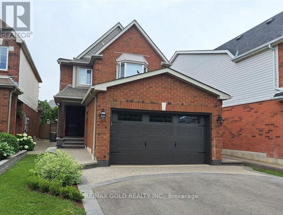 70 CURRY CRESCENT, Halton Hills, Ontario