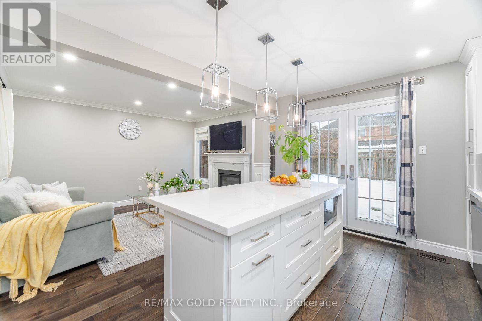 70 Curry Crescent, Halton Hills, Ontario  L7G 5T1 - Photo 14 - W13045850