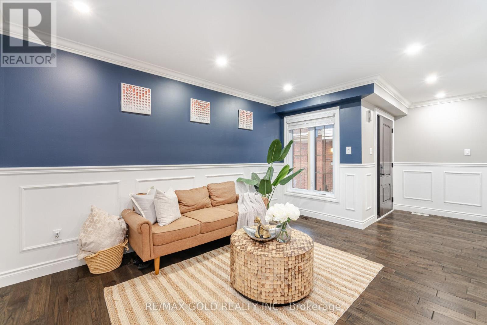 70 Curry Crescent, Halton Hills, Ontario  L7G 5T1 - Photo 5 - W13045850