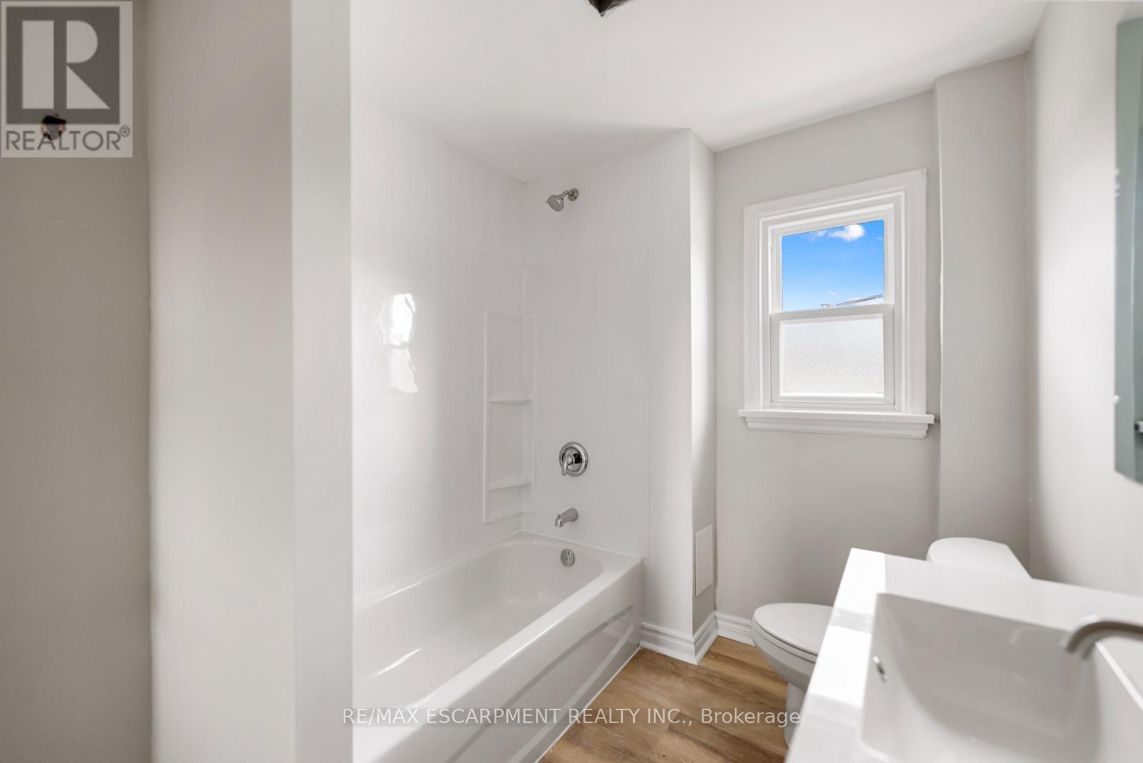 86 Townline Road W, St. Catharines, Ontario  L2T 1P7 - Photo 13 - X13045888