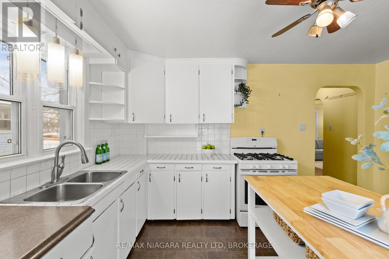 401 Fielden Avenue, Port Colborne, Ontario  L3K 4T9 - Photo 14 - X12780958