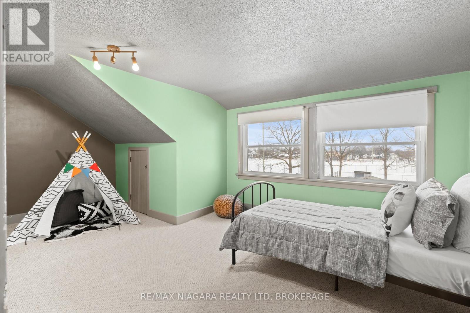 401 Fielden Avenue, Port Colborne, Ontario  L3K 4T9 - Photo 21 - X12780958