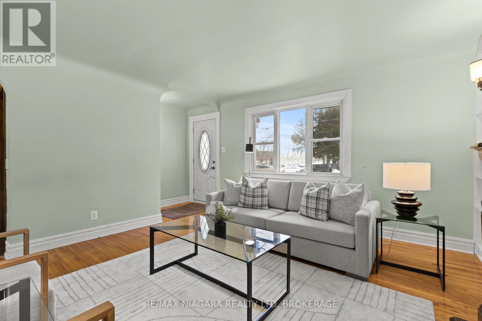 401 Fielden Avenue, Port Colborne, Ontario  L3K 4T9 - Photo 5 - X12780958