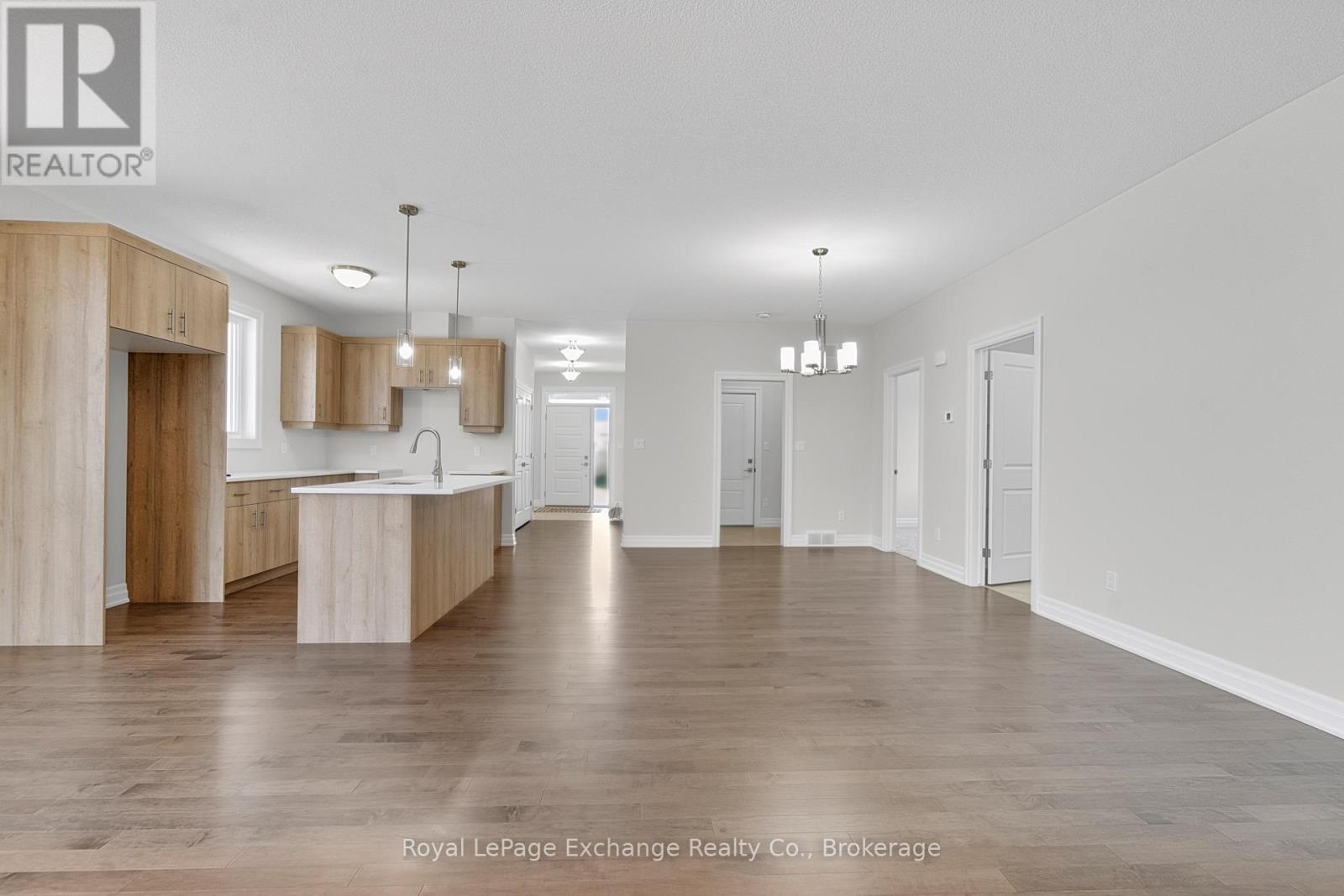 376 Hawthorne Street, Saugeen Shores, Ontario  N0H 2C3 - Photo 13 - X13044160