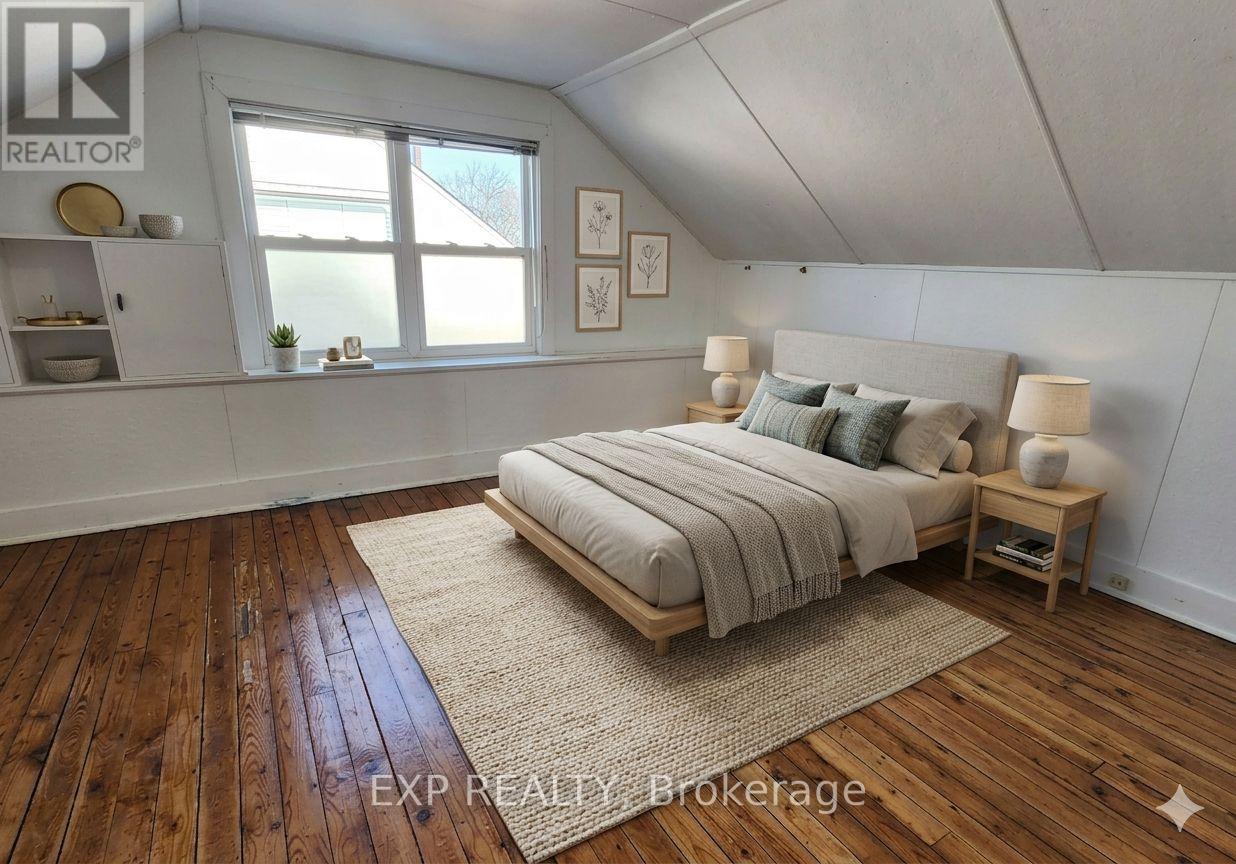 648 Glengrove Avenue, Toronto, Ontario  M6B 2J1 - Photo 13 - C12906960