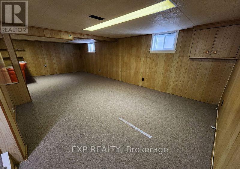 648 Glengrove Avenue, Toronto, Ontario  M6B 2J1 - Photo 21 - C12906960