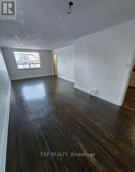 648 Glengrove Avenue, Toronto, Ontario  M6B 2J1 - Photo 6 - C12906960